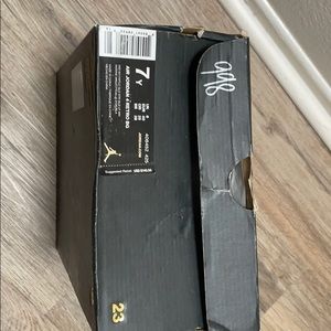 Air Jordan 4 Retro BG